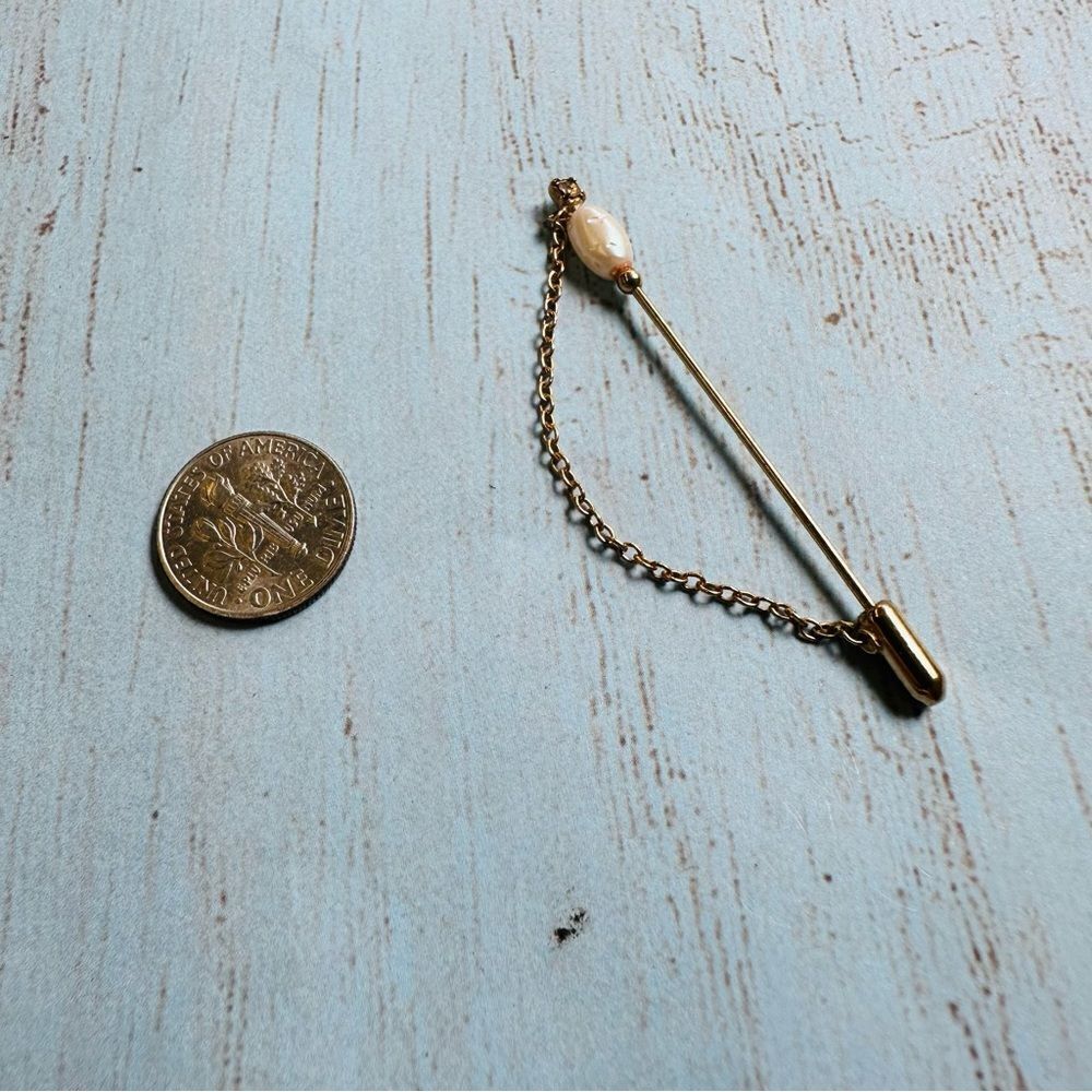Goldtone Faux Pearl Vintage Stick Pin
